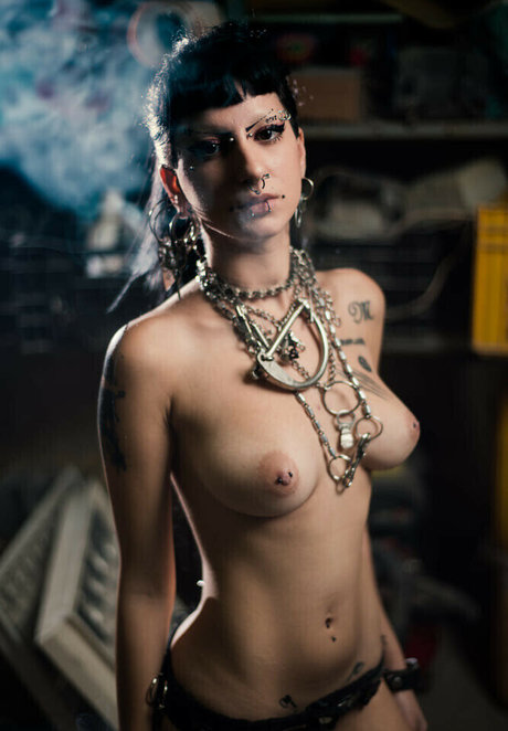 adamnotoscar nude star pics