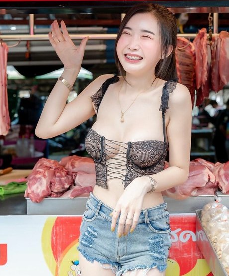 Qanan Kanokyada pornstar picture