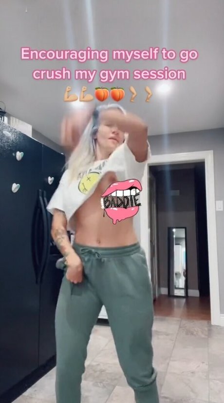 Barbiewants2hype erotic actress photos