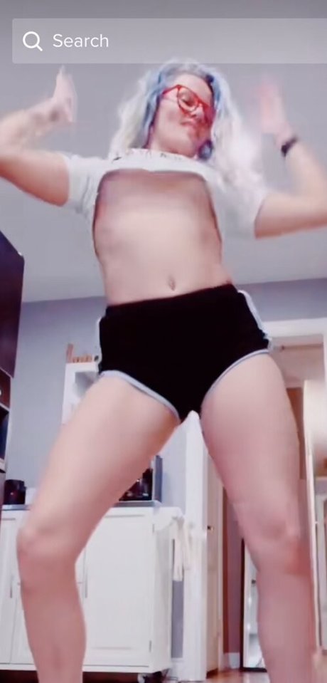 Barbiewants2hype pornographic actress photo