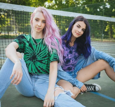 Pykamusic exclusive model galleries