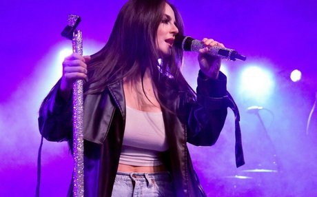 Jojo Joanna Levesque model perfect gallery