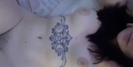 agata kill star erotic pics