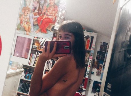 SpanishGrimes top star pics