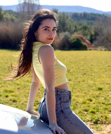 Esther Abrami nudes model archive