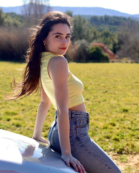 Esther Abrami star nude photos