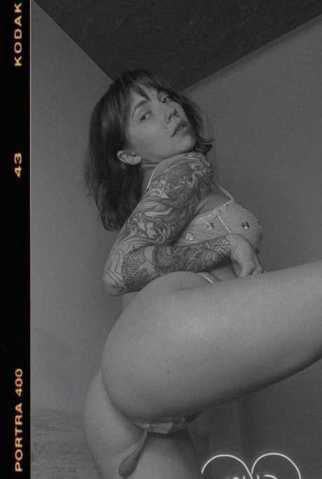 Lerahon pornstar exclusive image