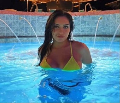 Christina Roki best star image