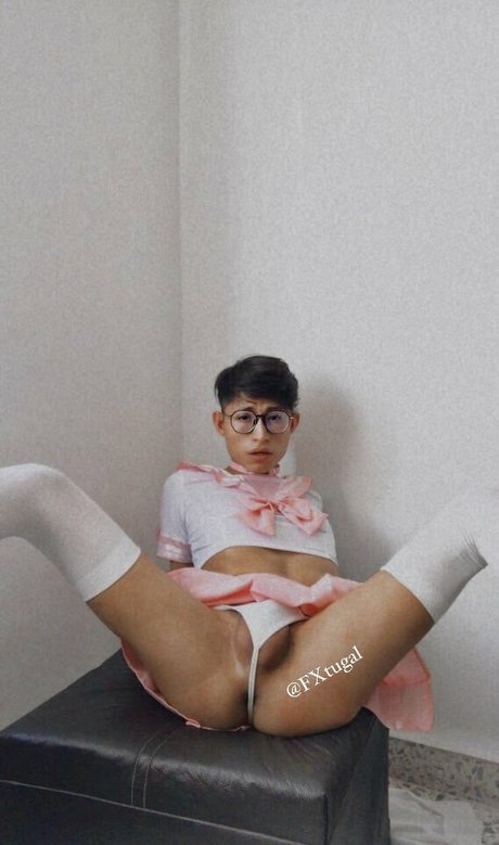 FXtugal model free photos