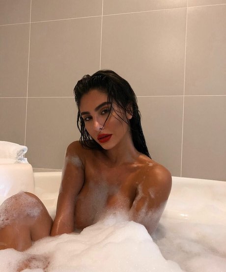 Jennifer Auada model pornographic photo