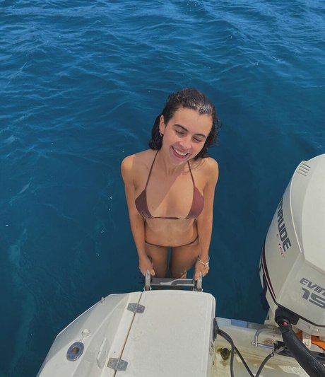 Sara Llamas xxx model gallery