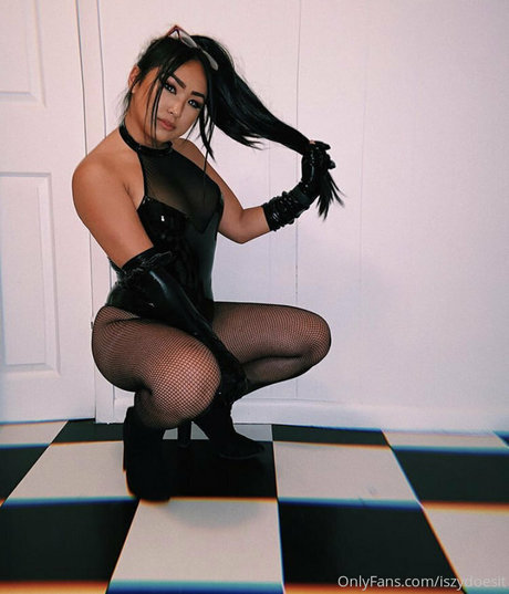 Iszydoesit pornstar high quality images