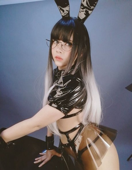 whiterabbit exe nudes star photos