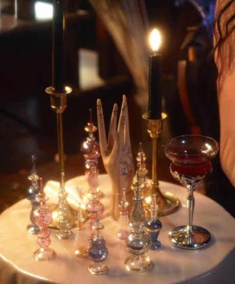 Emma Karla Peet free star pics