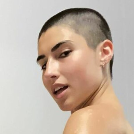 pickledwh0re model hd image