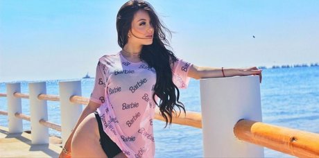 Roxana Tejada model free pic