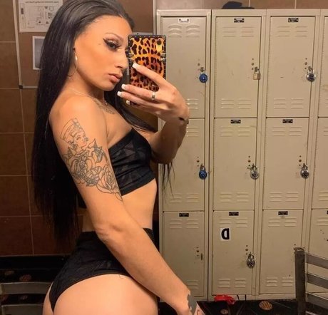 Ferrri Fine erotic star photos