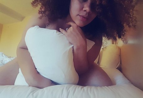 Beigewunder high quality actress image