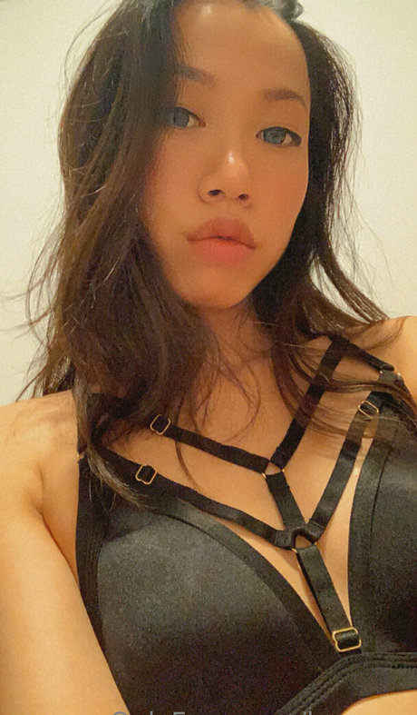 lanavee erotic star photo