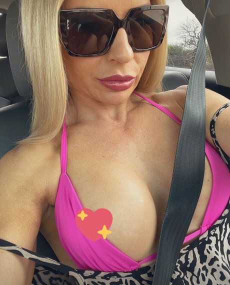 FitHoneyJoy perfect pornstar pictures