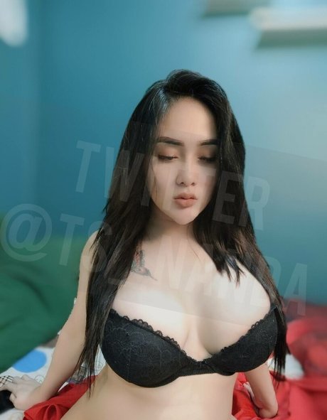 Nanda Jakarta star nude picture
