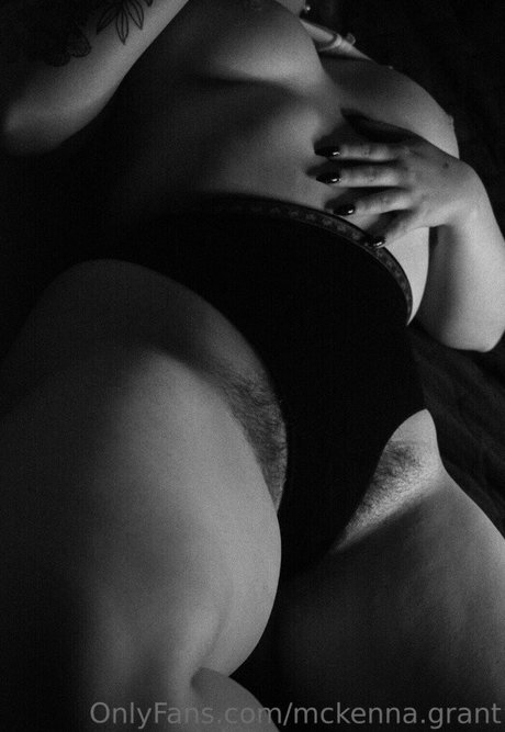 Mckenna Grant high quality star img