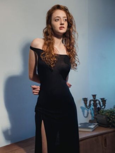 Liora Fin model xxx pic