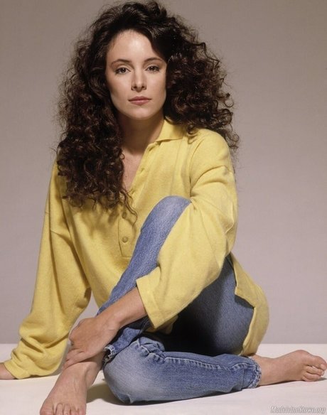 Madeleine Stowe pornstar erotic photo