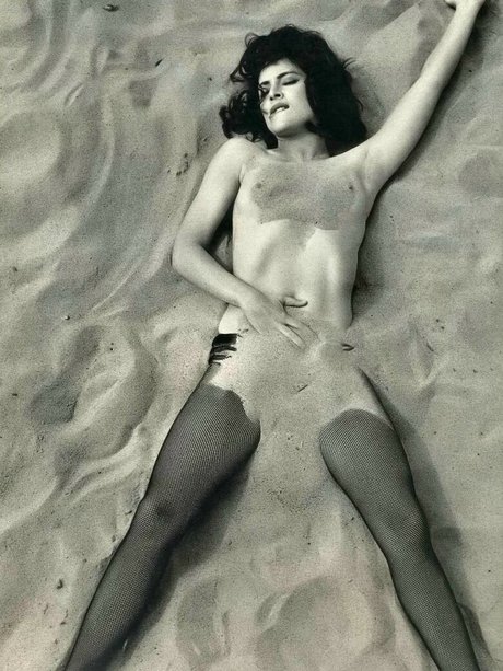 Madeleine Stowe hot actress image