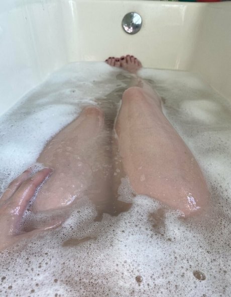 widdifullilac model free galleries