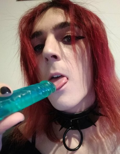 LunaRouge star erotic picture