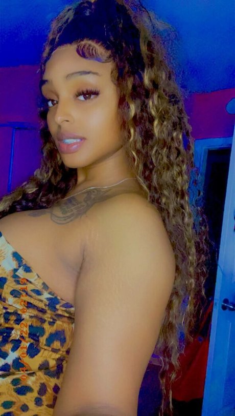 Mistress Kameel free actress pictures