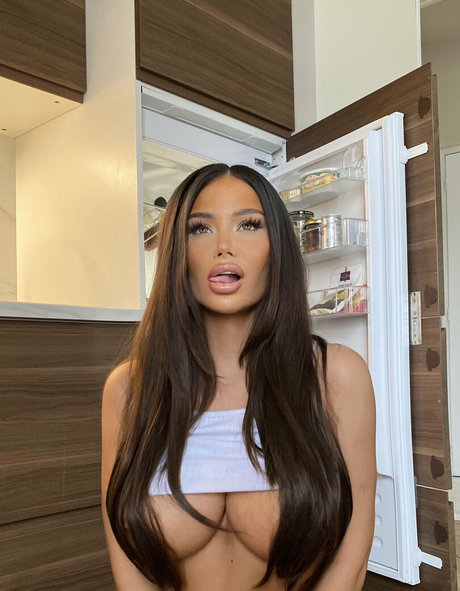 Adeleg beautiful actress pictures