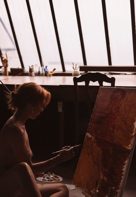 Otter mood model perfect pic