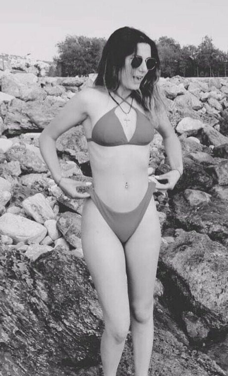 Kwnna kollia porn model pic