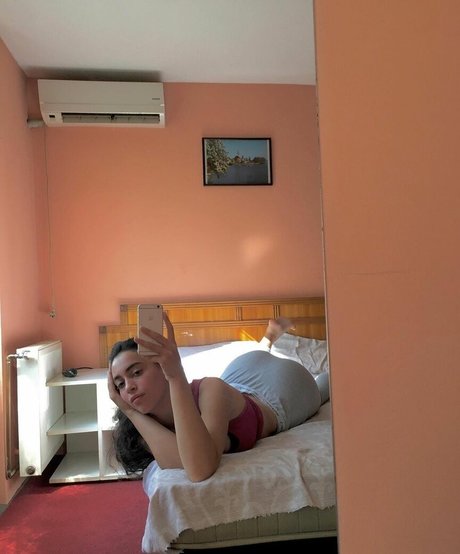 Ivana S_ xxx model pictures