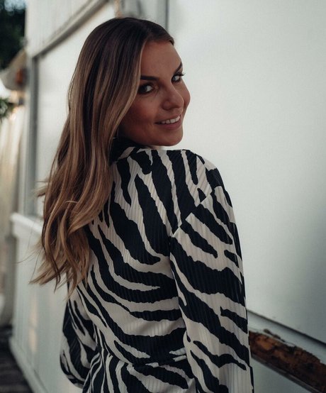 Laura Wontorra star adult archive