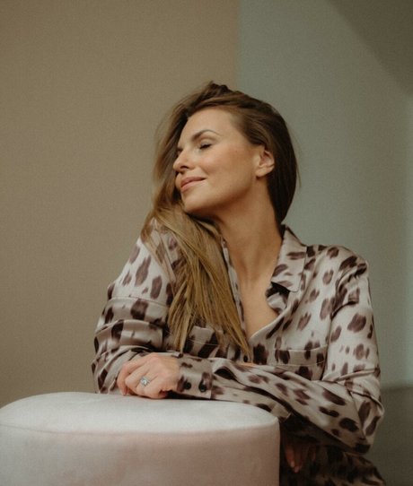 Laura Wontorra porn model photo