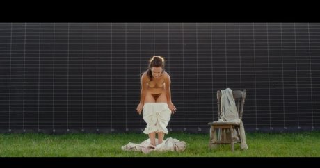 Jodi Balfour model nude gallery