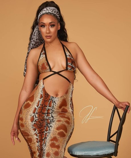 Cleo Cakes pornstar sexy picture