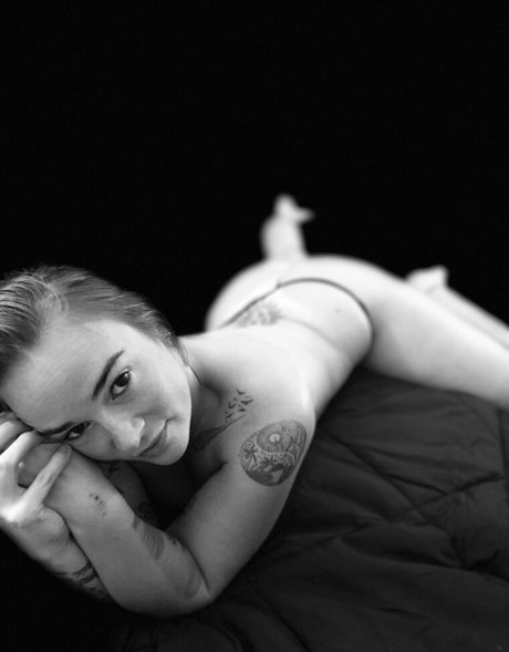 rosie lynn69 hot actress galleries