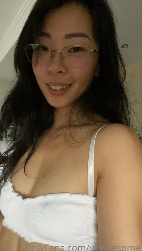 VyAwesome pornographic actress gallery