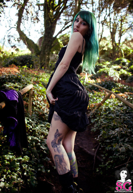 Discordia perfect model photos