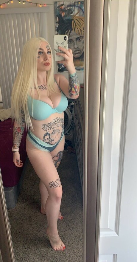 Courtdaplug pornstar exclusive pics