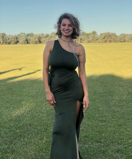 Abigail Maison free star picture