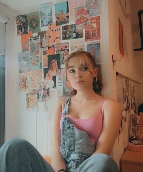 Distractedleo pornstar high quality pics