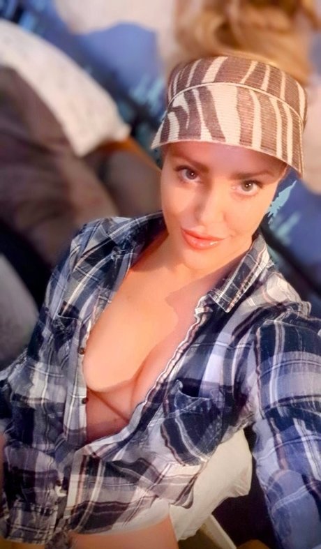 Kateqfunny high quality actress images