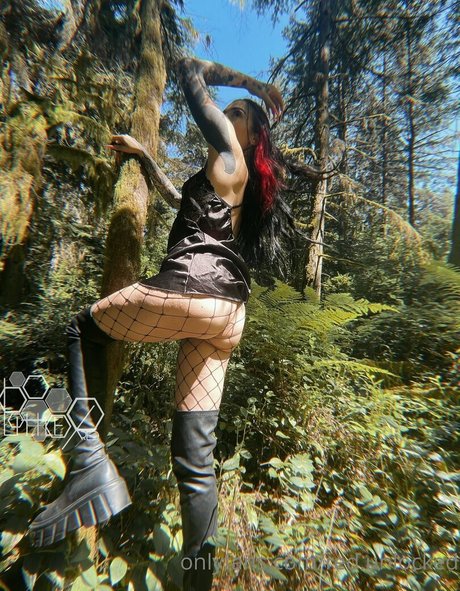 Littlexred adult star pictures