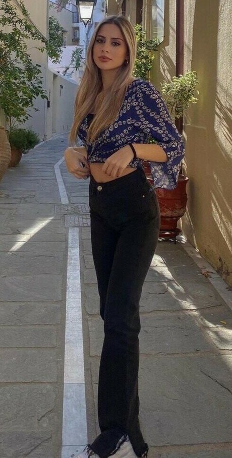 Dimitra Menegatou top star pic