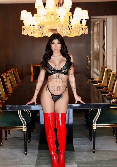 Alanamaxxine best pornstar img